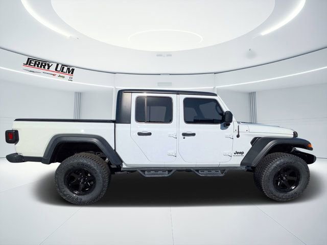 Used 2021 Jeep Gladiator Sport AWD/4WD image 2
