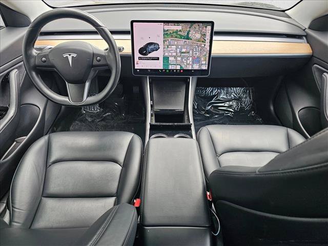Used 2018 Tesla Model 3 Long Range RWD image 17