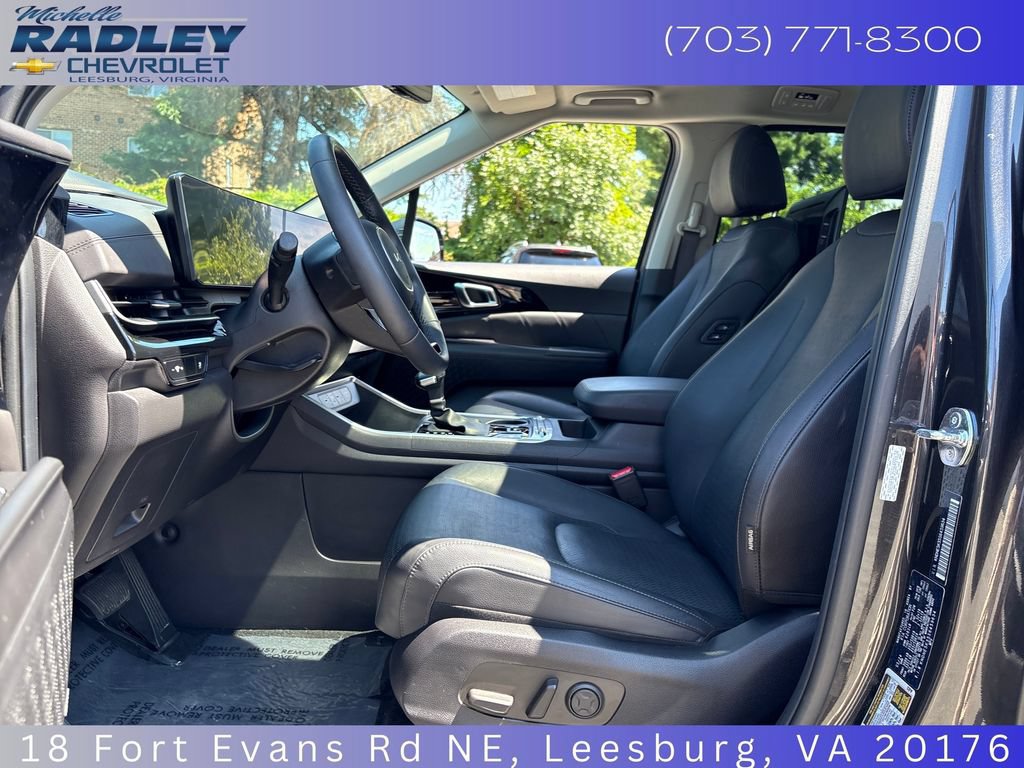 Used 2025 Kia Carnival SX Prestige FWD image 23