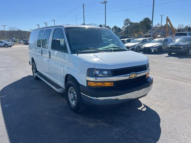 Used 2024 Chevrolet Express 2500 w/ Driver Convenience Package image 6