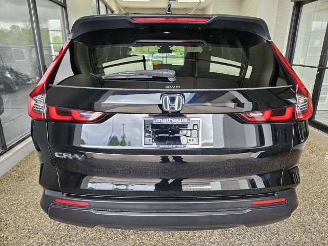 Used 2025 Honda CR-V EX image 3