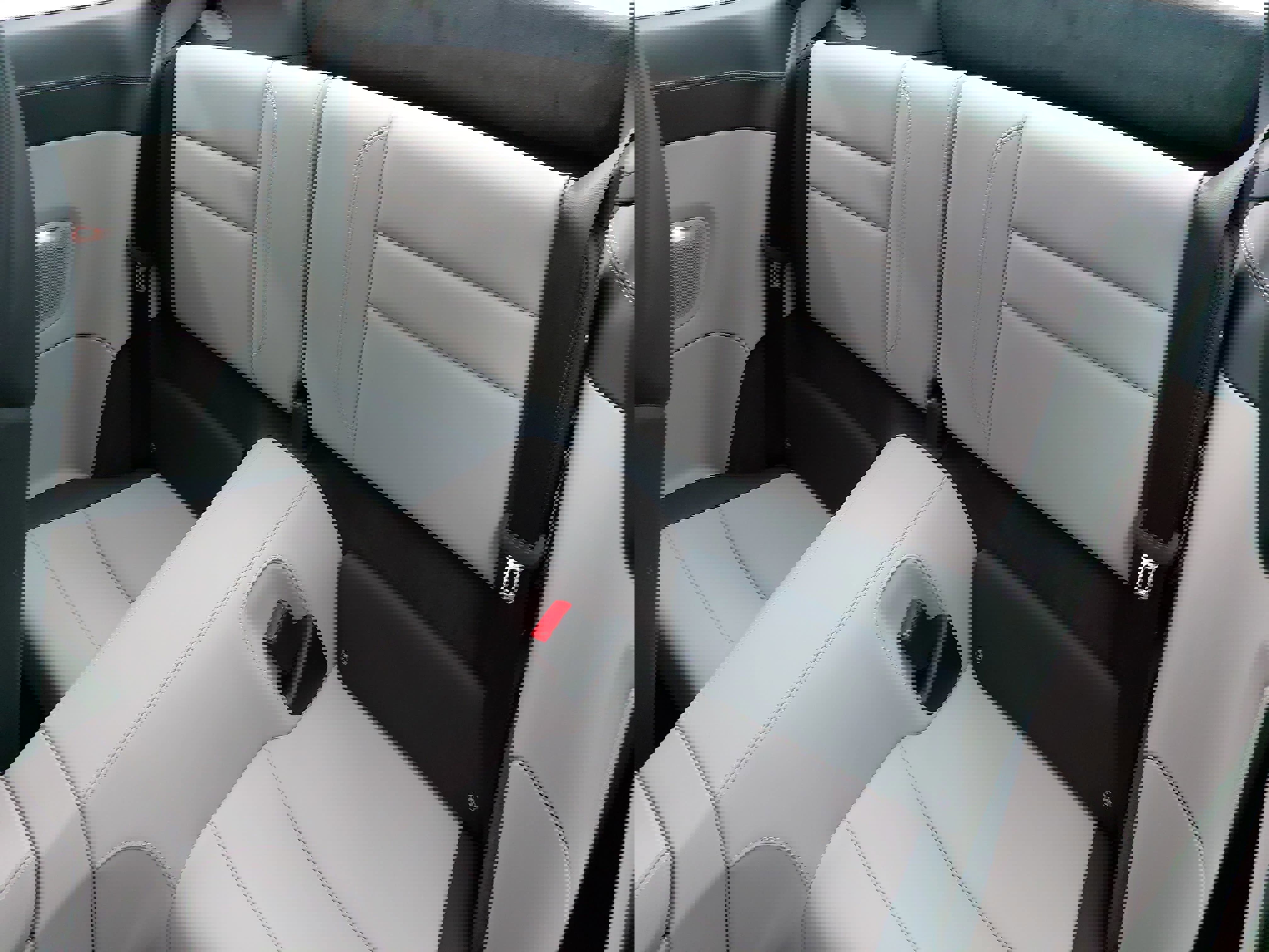 Certified 2025 Porsche 911 Carrera image 12