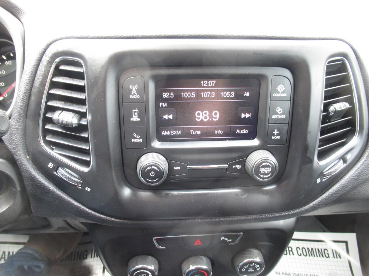Used 2017 Jeep Compass Sport w/ Cold Weather Group AWD/4WD image 23