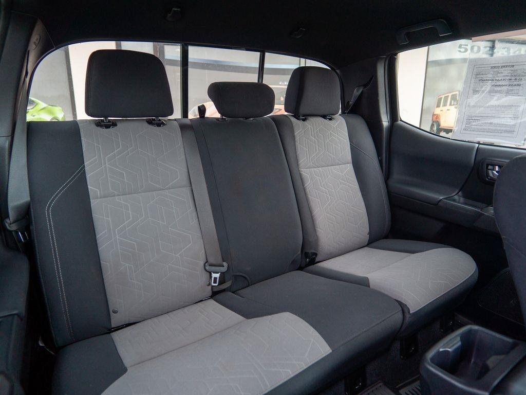 Used 2020 Toyota Tacoma TRD Sport RWD image 27