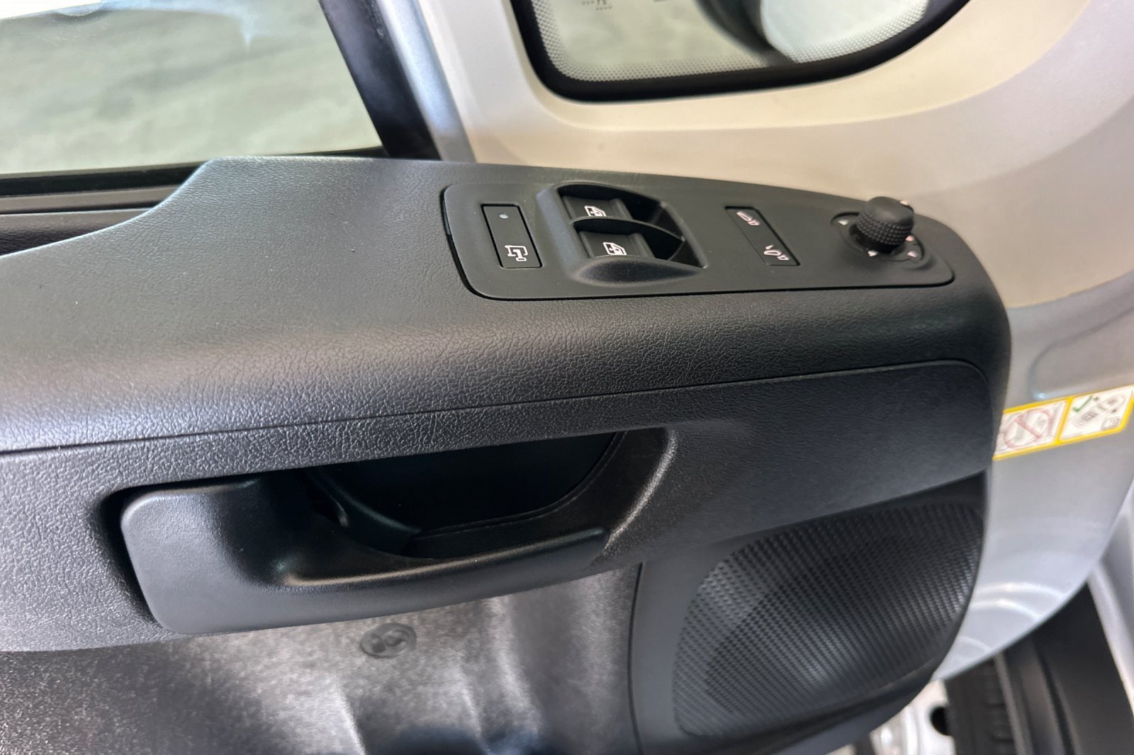 Used 2021 RAM ProMaster 1500 w/ Premium Appearance Group FWD image 10