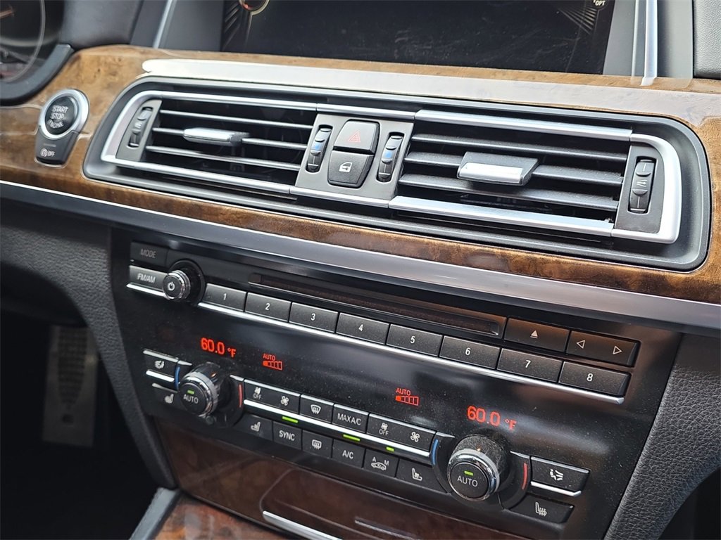 Used 2015 BMW 750Li image 18