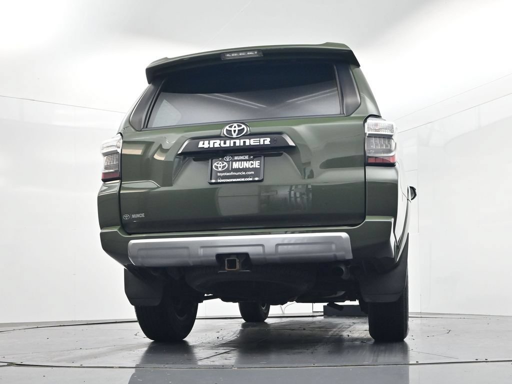 Used 2022 Toyota 4Runner TRD Off-Road Premium AWD/4WD image 52