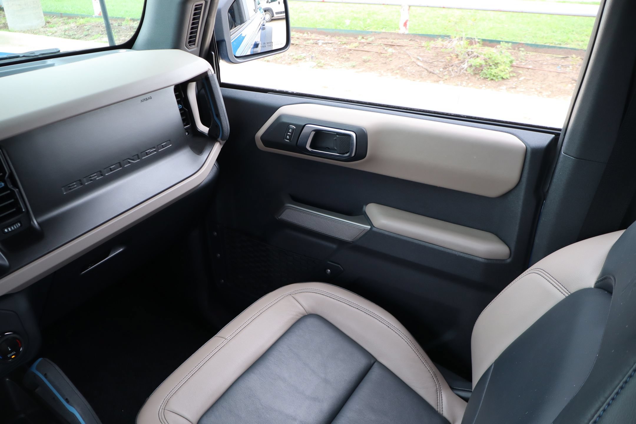 Used 2022 Ford Bronco Wildtrak AWD/4WD image 24