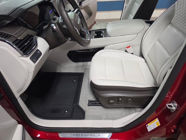 Certified 2025 GMC Acadia Denali w/ Super Cruise Package AWD/4WD image 15