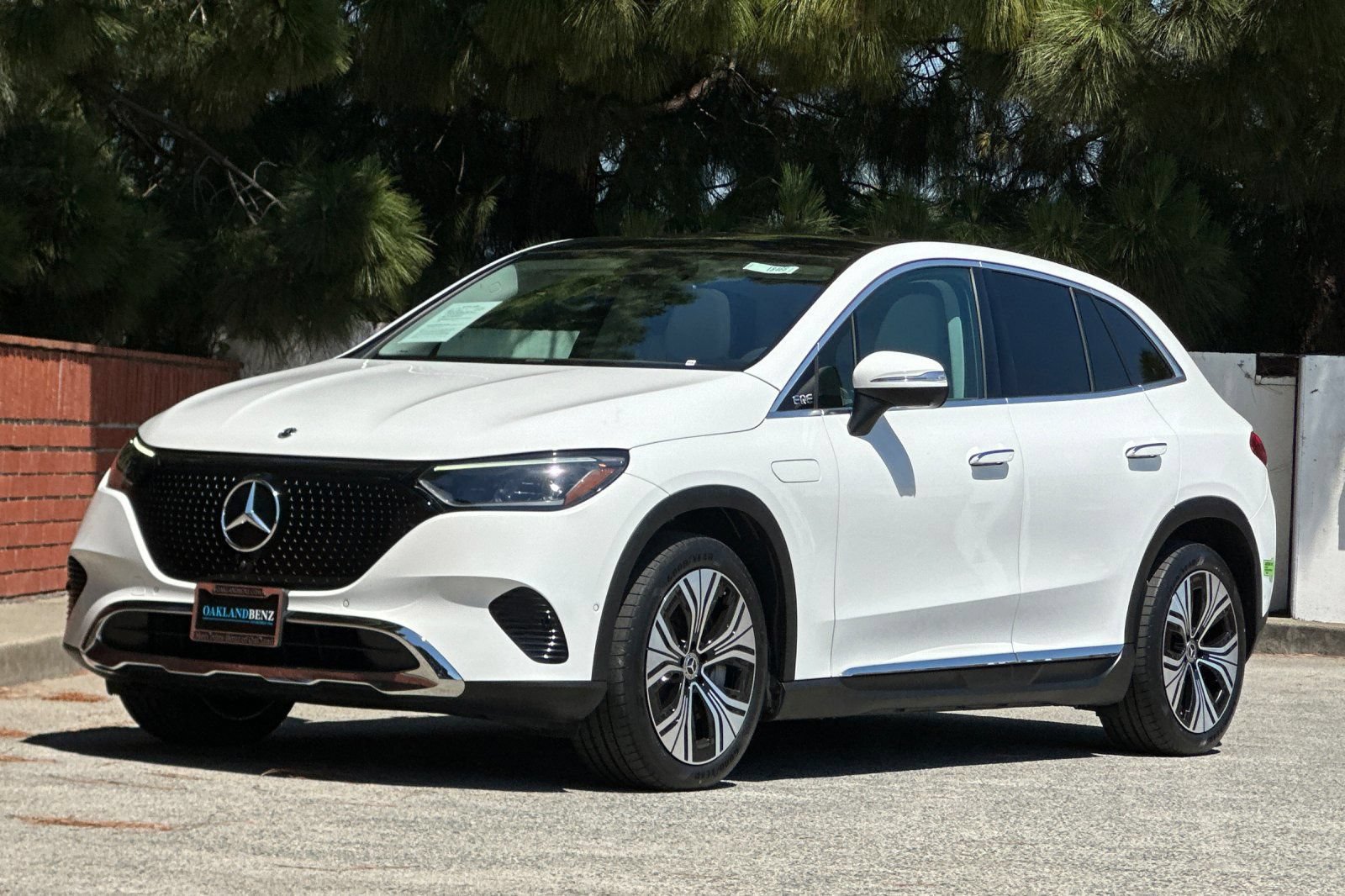 Certified 2023 Mercedes-Benz EQE 350+ 4MATIC SUV image 8