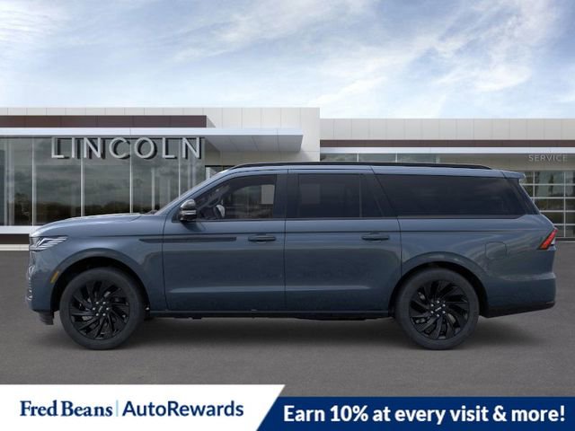 New 2025 Lincoln Navigator L Reserve image 3