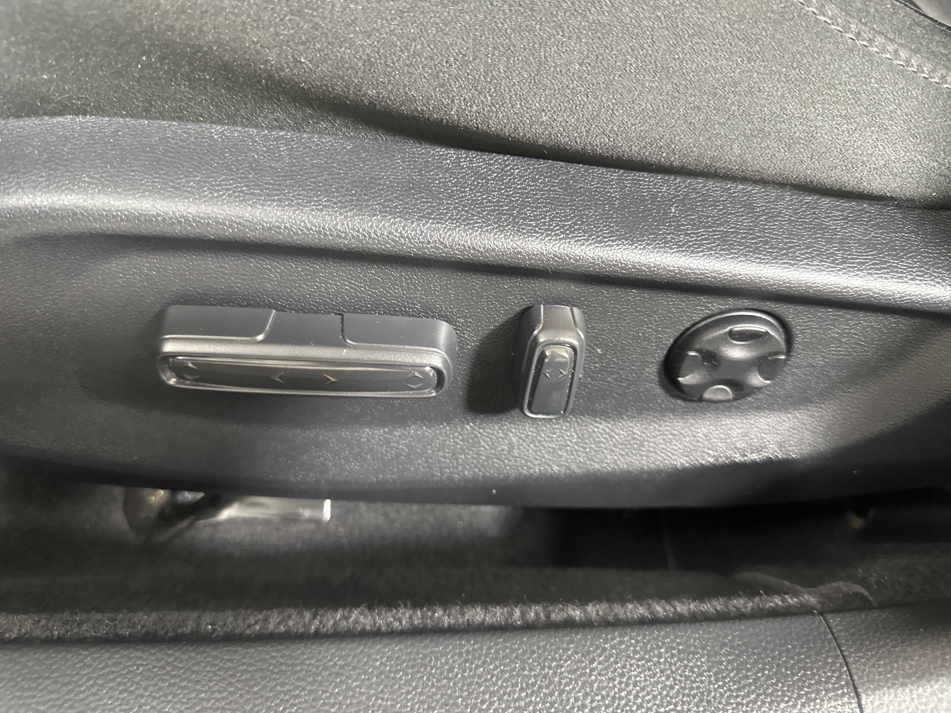 Used 2018 Honda Accord EX image 10