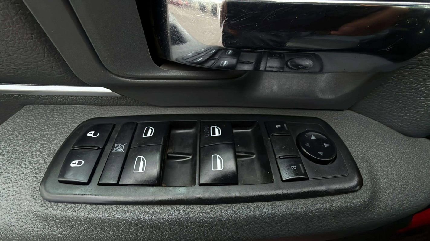 Used 2014 RAM 1500 Big Horn RWD image 14