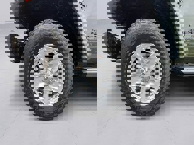 Used 2023 Jeep Gladiator Sport AWD/4WD image 9