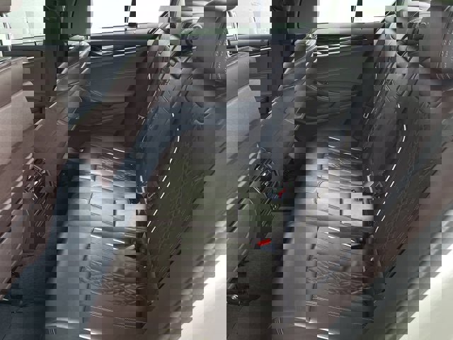 Used 2021 BMW 540i image 28