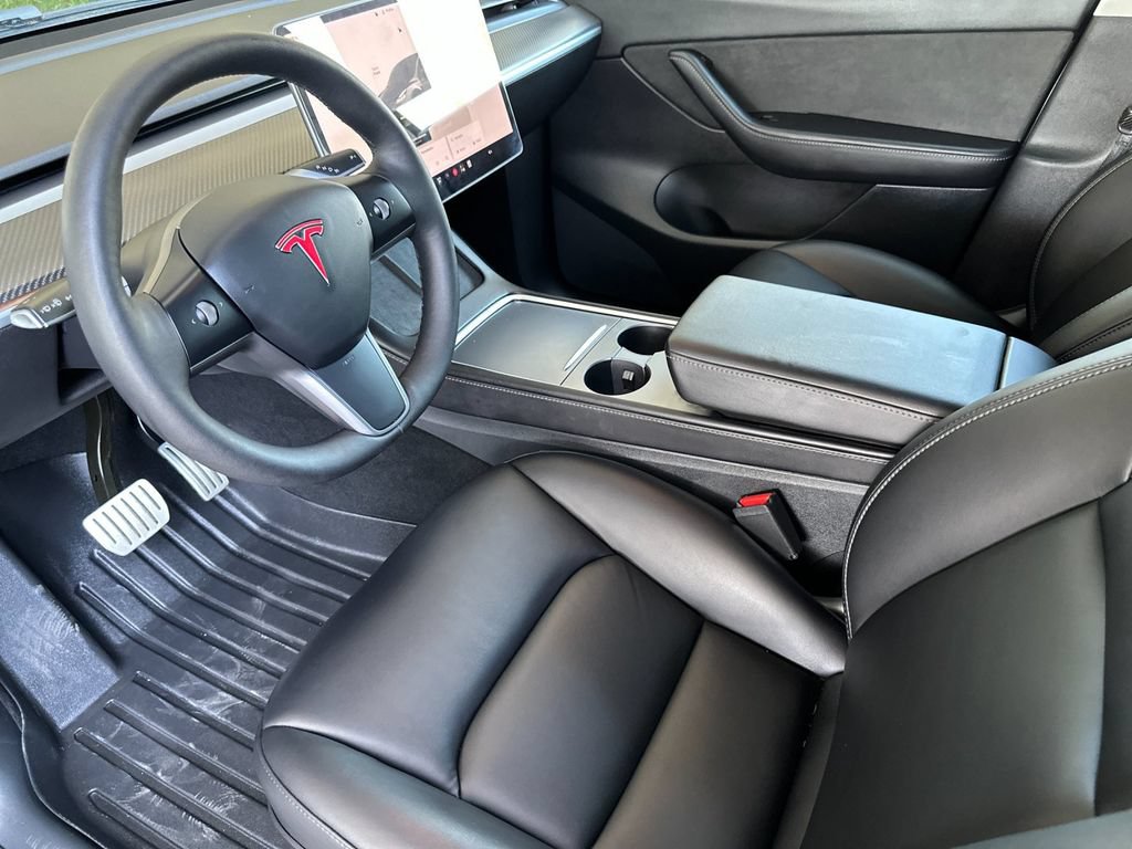 Used 2022 Tesla Model Y Performance AWD/4WD image 9