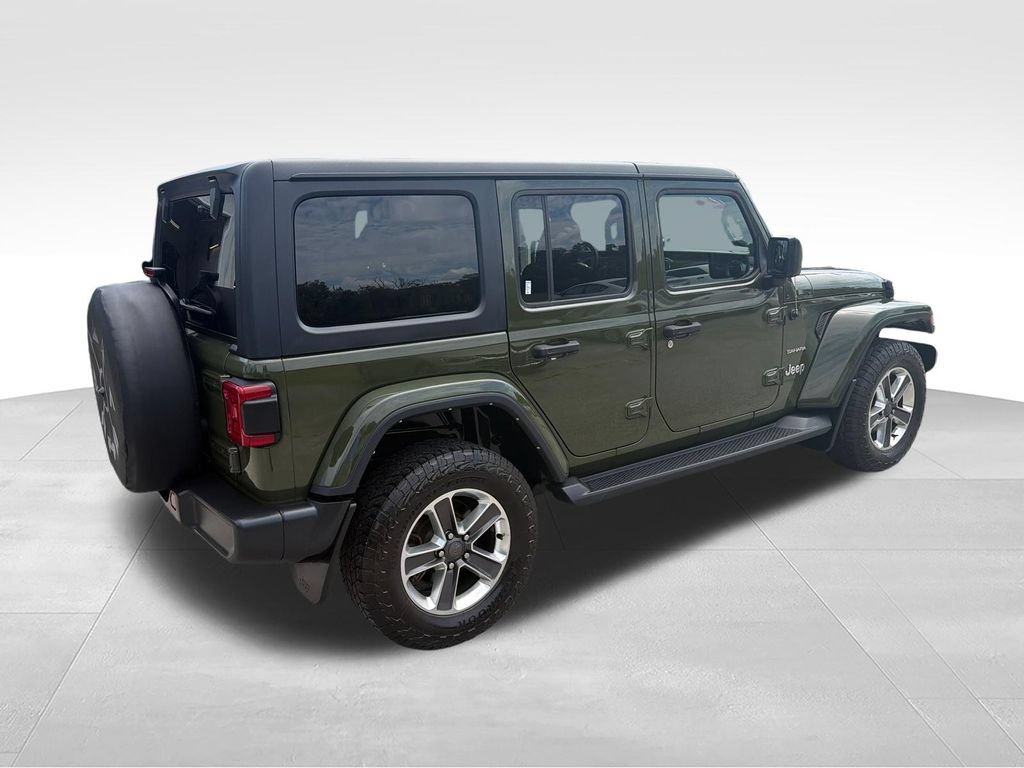 Used 2022 Jeep Wrangler Unlimited Sahara w/ Dual Top Group AWD/4WD image 5