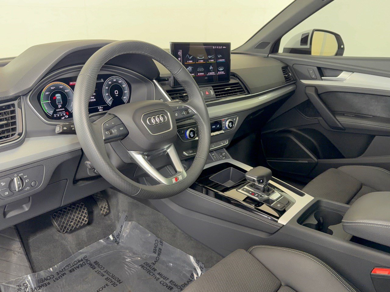 Certified 2024 Audi Q5 e Premium Plus w/ Premium Plus Package AWD/4WD image 4