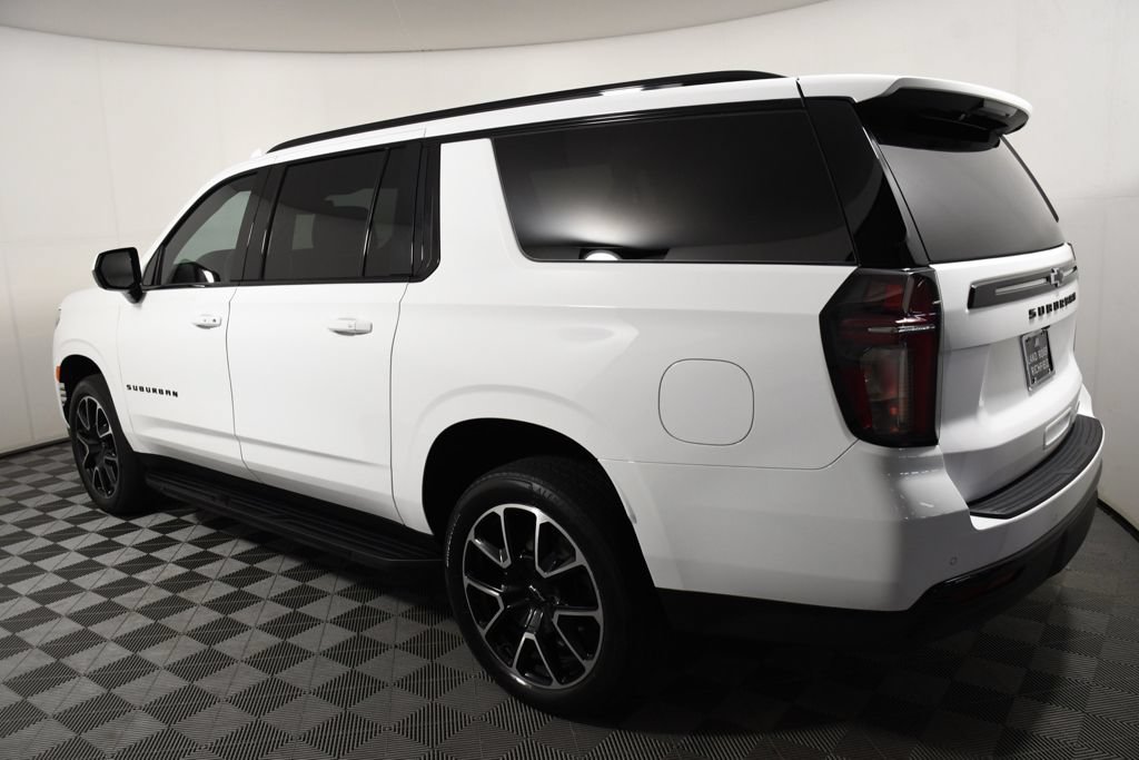 Used 2023 Chevrolet Suburban RST w/ Max Trailering Package AWD/4WD image 3