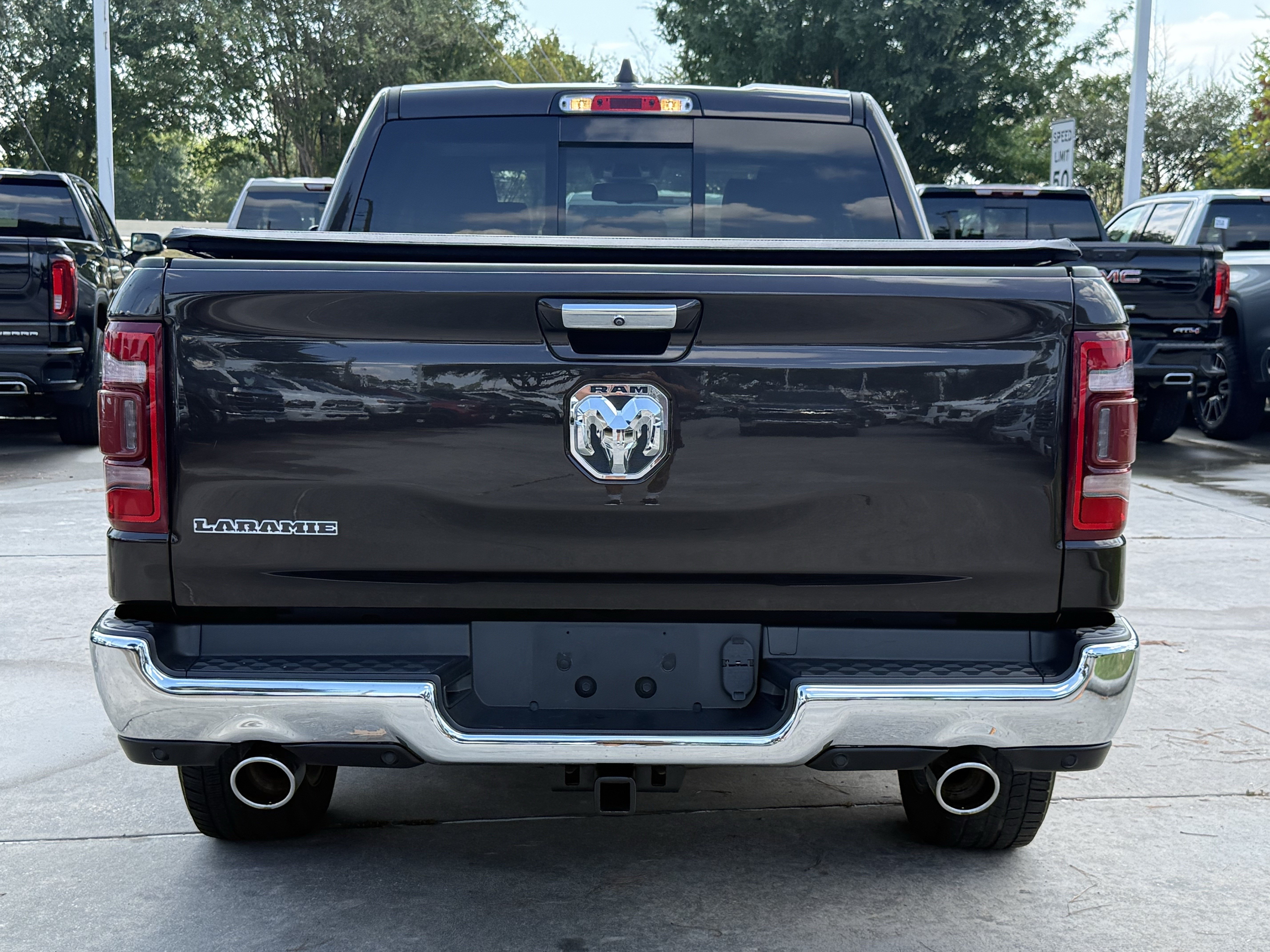 Used 2019 RAM 1500 Laramie RWD image 6