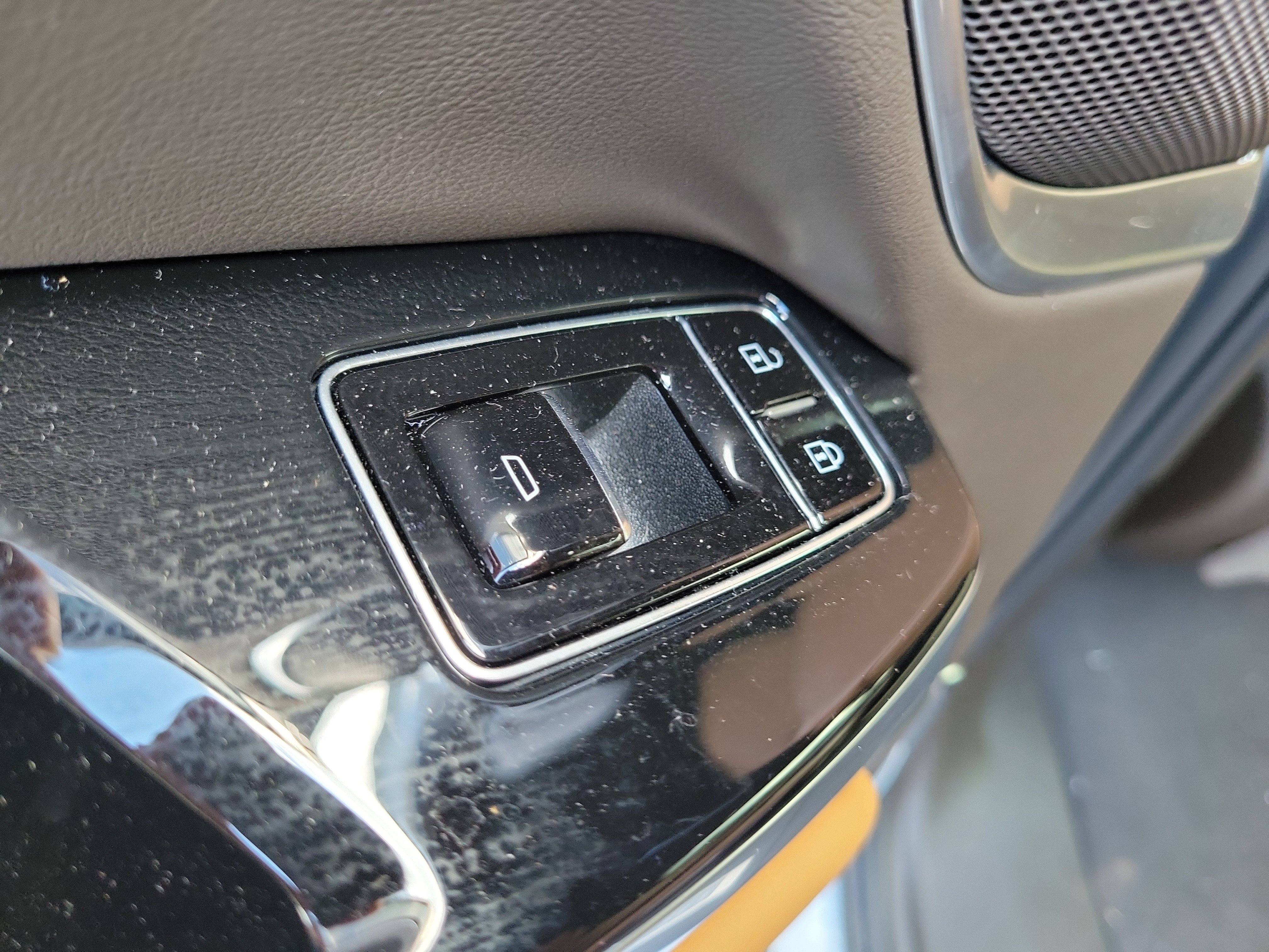 Used 2026 Cadillac Escalade Luxury w/ Touring Package AWD/4WD image 16