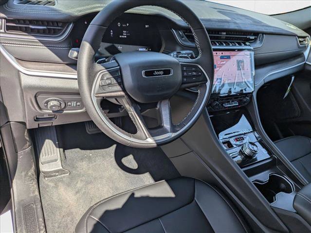 New 2025 Jeep Grand Cherokee L Limited w/ Black Appearance Package image 3