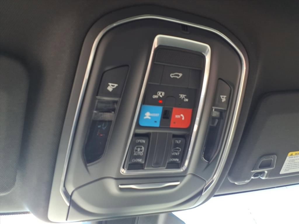 New 2026 Jeep Grand Cherokee Altitude image 32