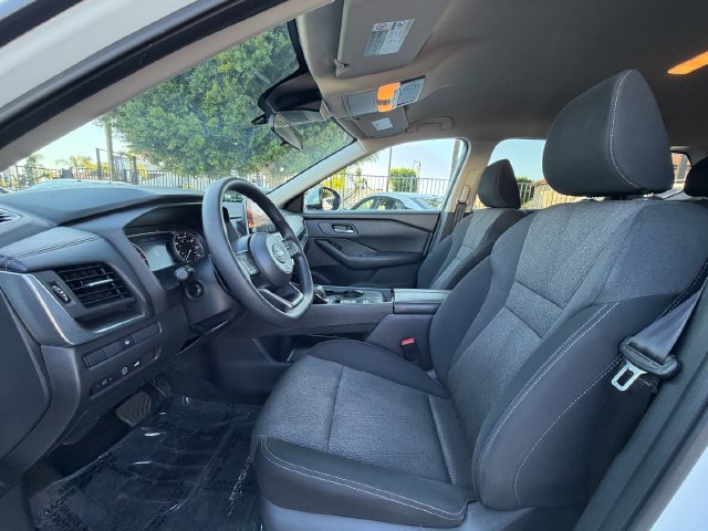 Used 2024 Nissan Rogue SV FWD image 35
