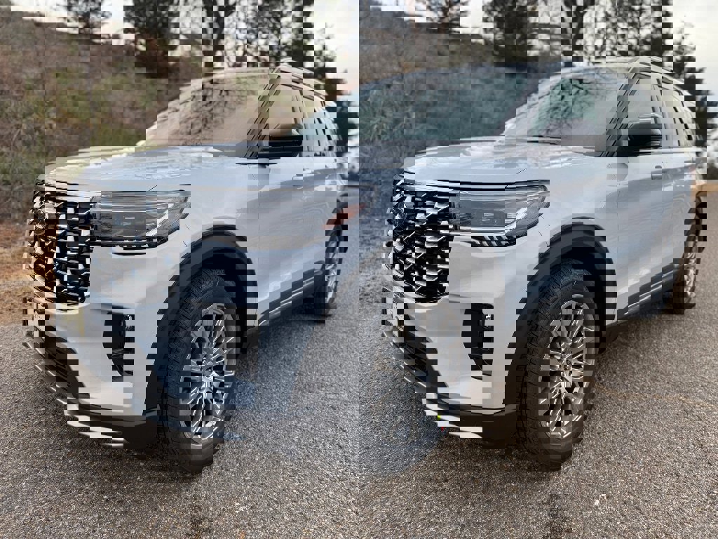 New 2026 Ford Explorer Platinum image 8