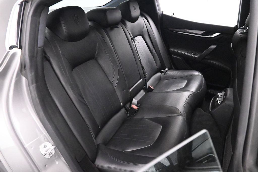 Used 2021 Maserati Ghibli S RWD image 18