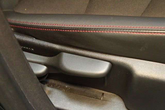 Used 2022 Chevrolet Equinox RS AWD/4WD image 12