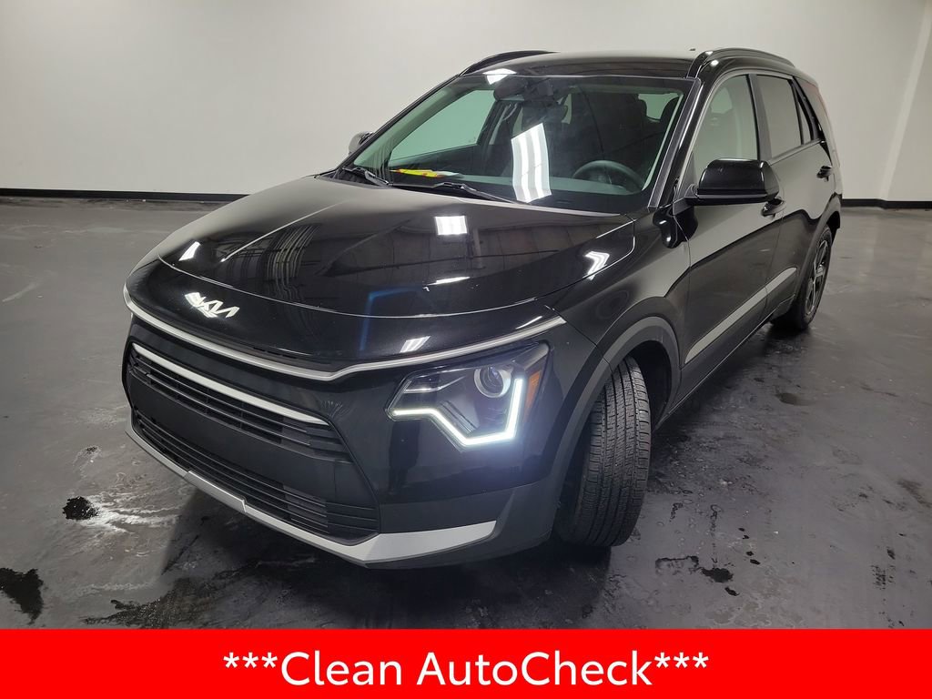 Used 2024 Kia Niro LX image 4