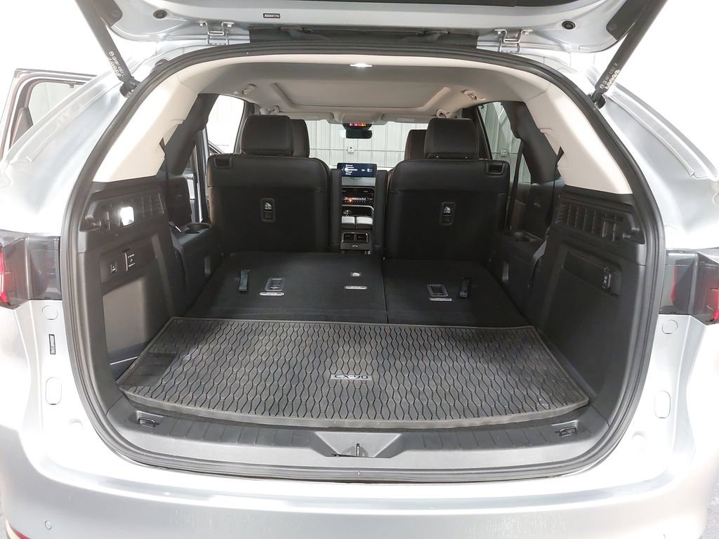 Used 2024 MAZDA CX-90 Plug-In Hybrid w/ Premium Pkg image 14