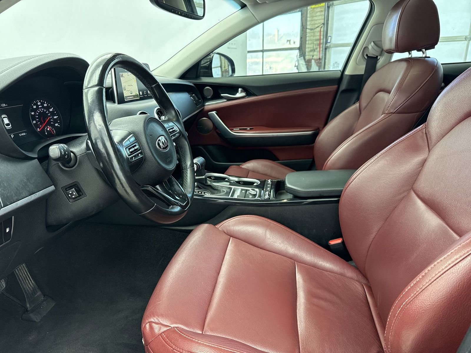 Used 2018 Kia Stinger Premium image 11