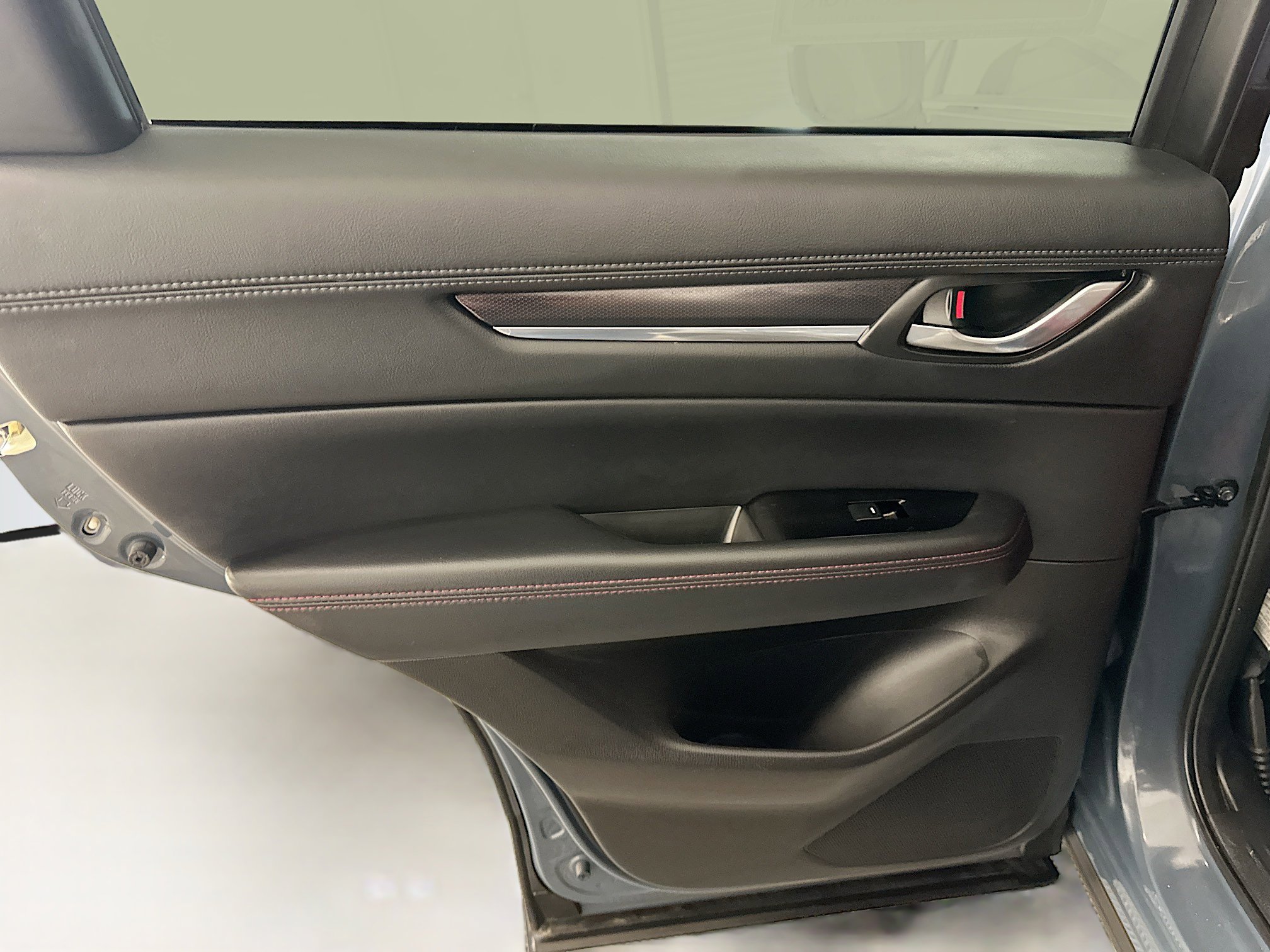 Used 2023 MAZDA CX-5 Carbon Edition image 28