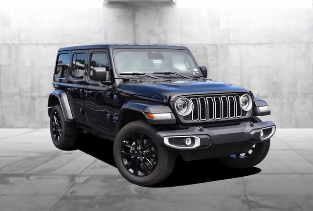 Used 2025 Jeep Wrangler Unlimited Sahara w/ Safety Group AWD/4WD image 2