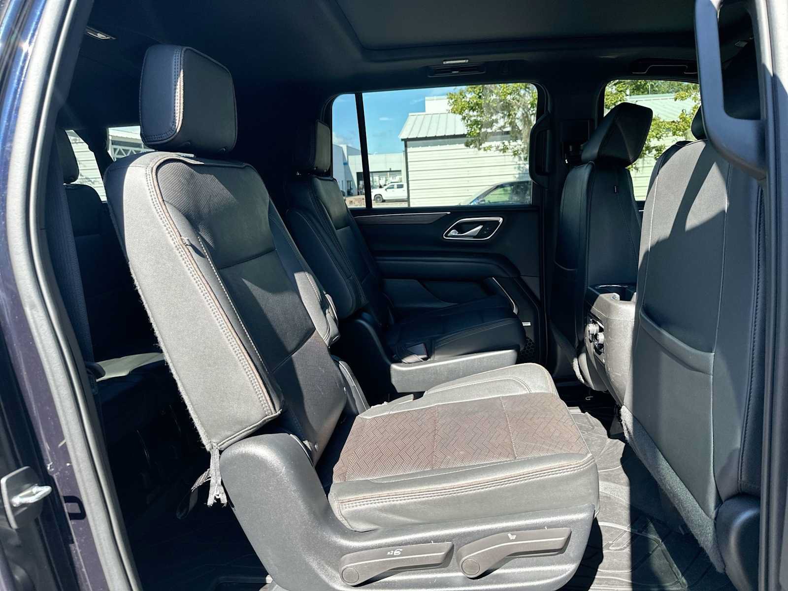 Certified 2023 Chevrolet Suburban High Country w/ Max Trailering Package RWD image 18
