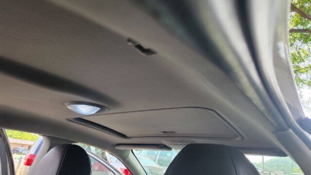 Used 2010 Pontiac G6 Sedan FWD image 11