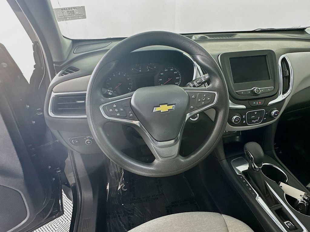 Used 2024 Chevrolet Equinox LS w/ Driver Confidence II Package FWD image 16