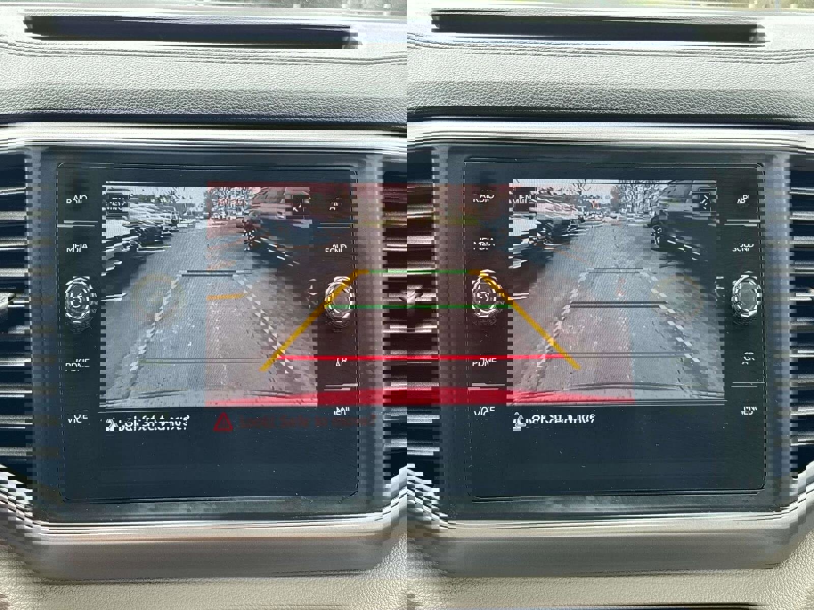 Used 2019 Volkswagen Atlas SE w/ Towing Package image 27