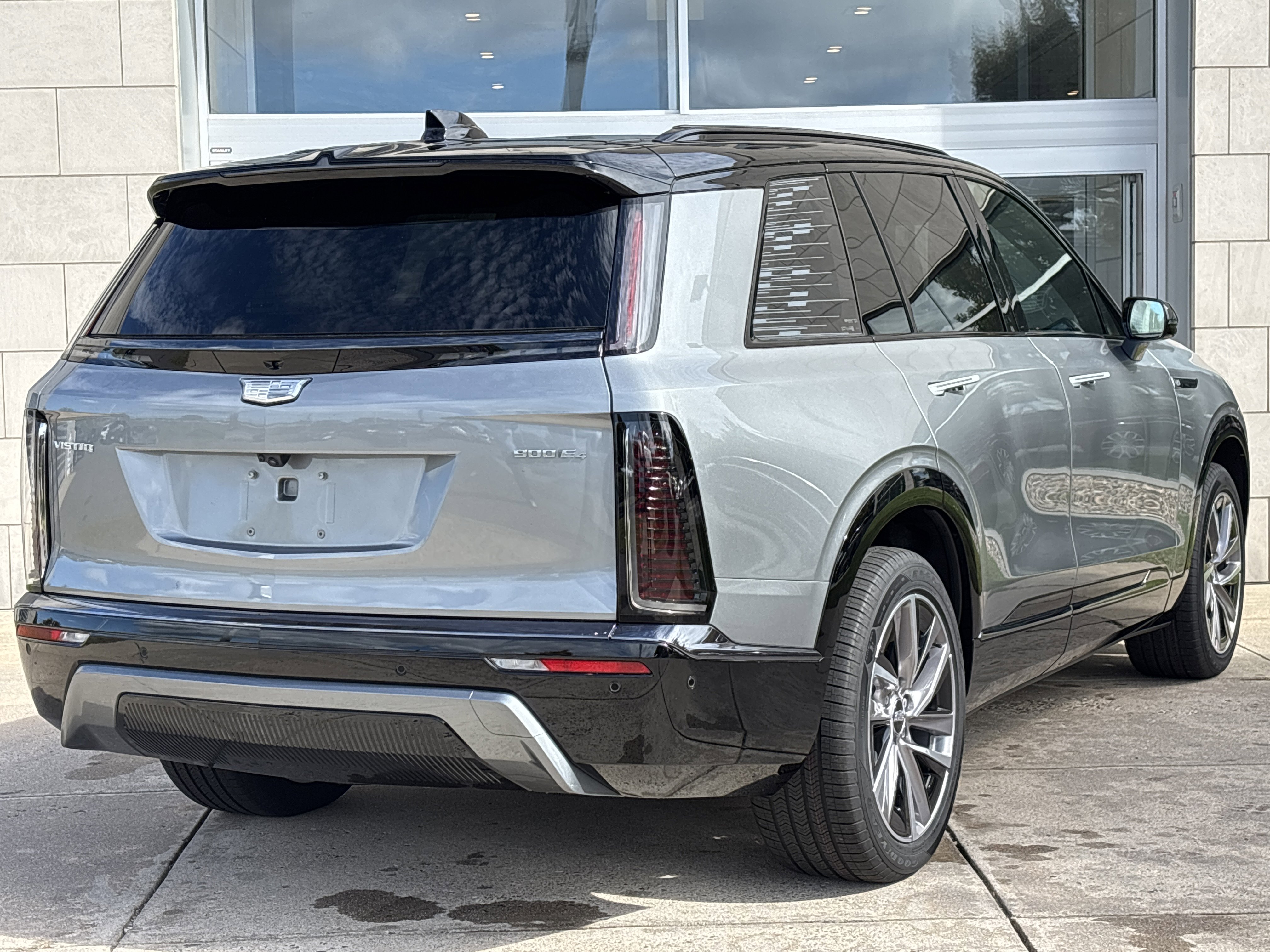 New 2026 Cadillac Vistiq Sport image 5