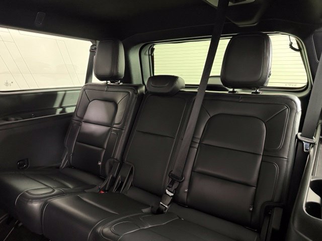 Used 2023 Lincoln Navigator L Reserve AWD/4WD image 19