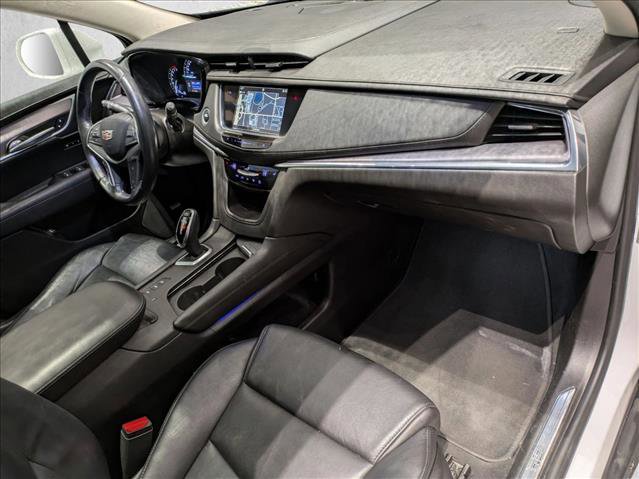 Used 2018 Cadillac XT5 Luxury w/ Driver Awareness Package image 21