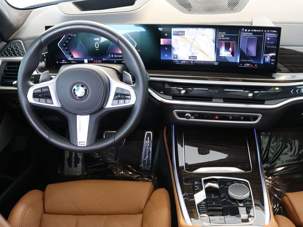 Used 2023 BMW X7 xDrive40i w/ M Sport Package AWD/4WD image 21