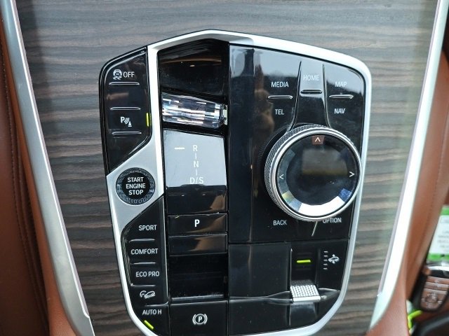 Used 2023 BMW X7 M60i w/ Executive Package image 29