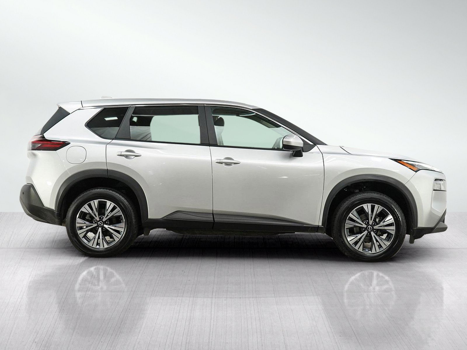 Used 2023 Nissan Rogue SV AWD/4WD image 6