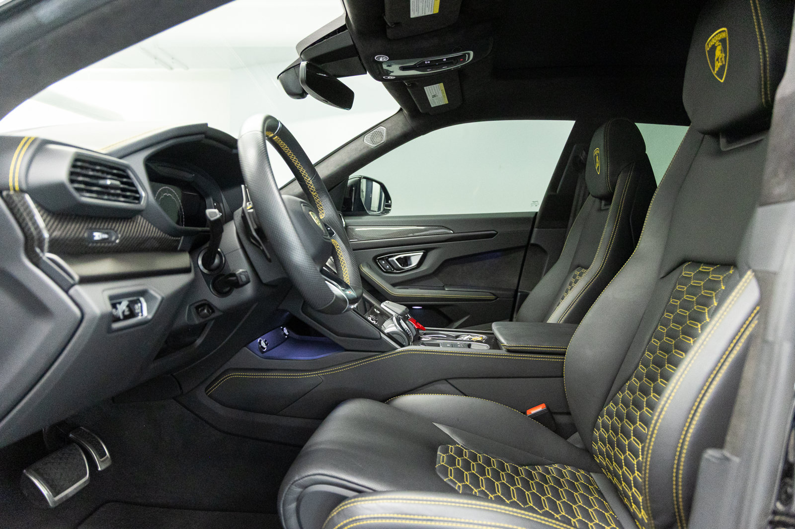 Used 2024 Lamborghini Urus S AWD/4WD image 30
