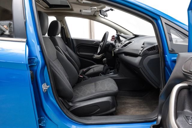 Used 2012 Ford Fiesta SE w/ Moon & Mood Pkg FWD image 36