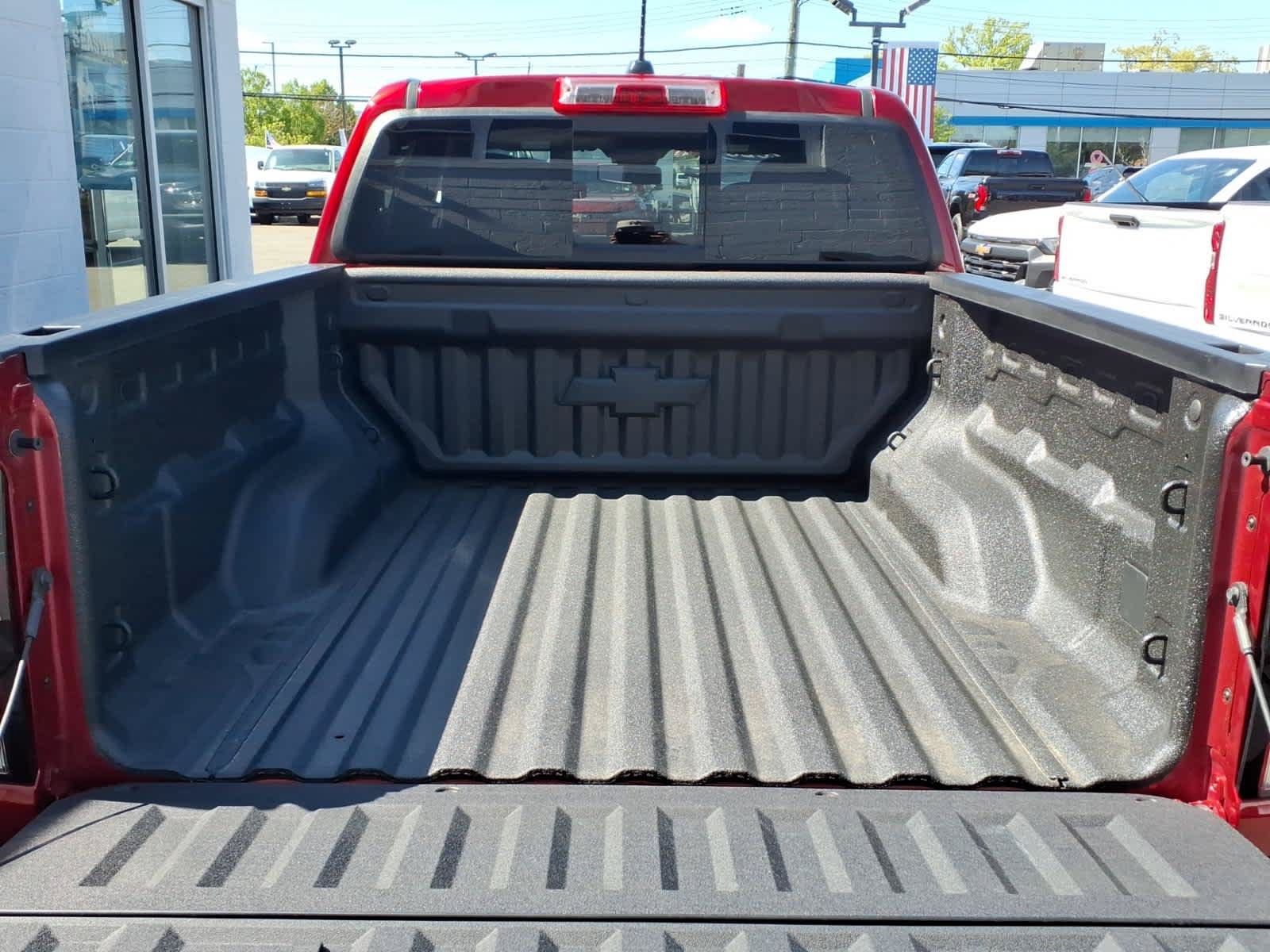 Used 2026 Chevrolet Colorado LT w/ Advanced Trailering Package AWD/4WD image 17