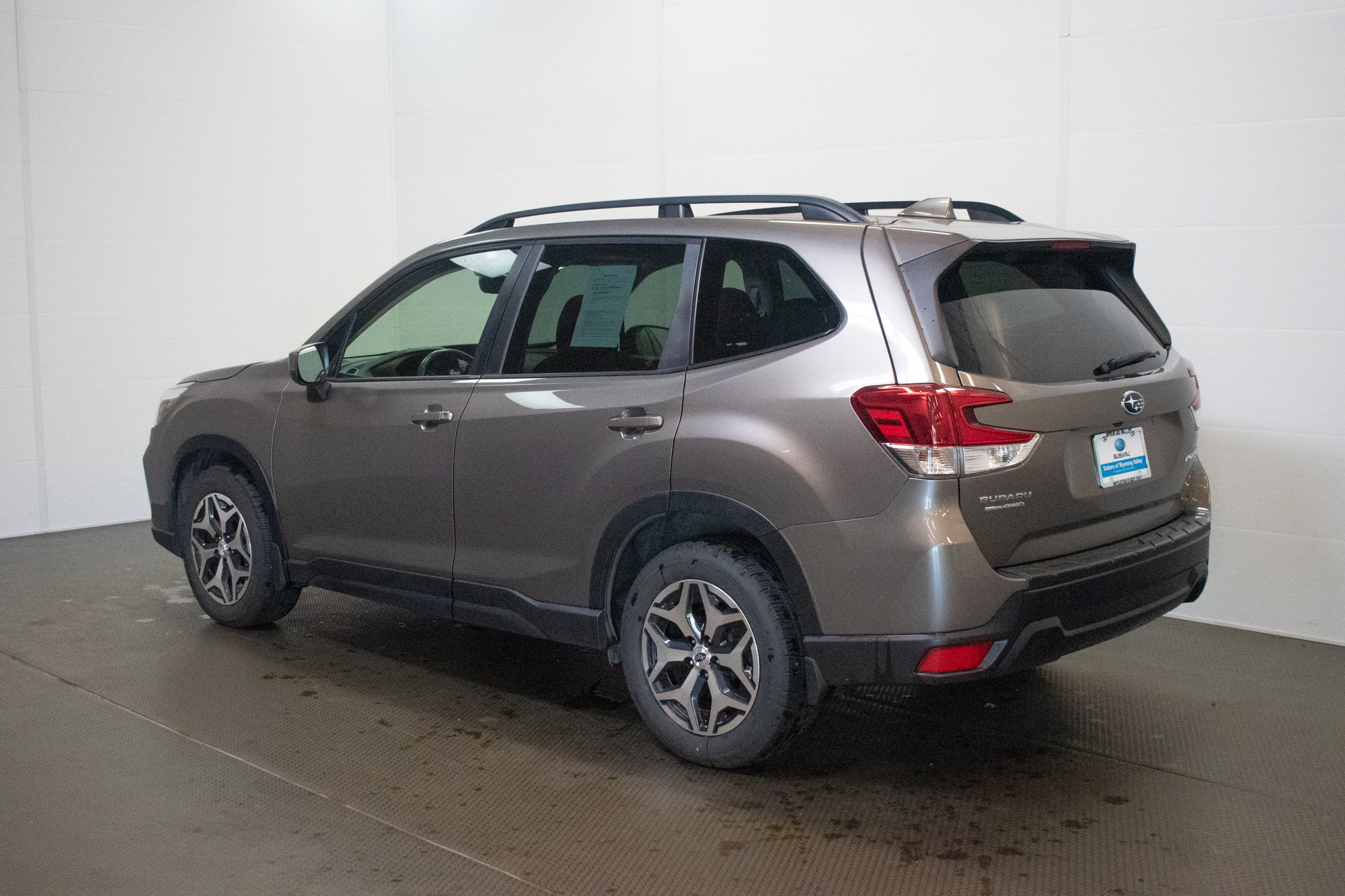 Used 2020 Subaru Forester Premium AWD/4WD image 6